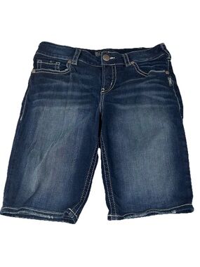 Silver Jeans Women’s Size W30/L11 Suki Mid Bermuda Jean Shorts Dark Wash #4209